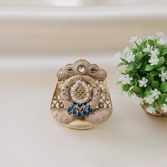 Rajwadi Mughal Purse Ring with Jali Work, Pearl Teardrop & Sapphire Lotus