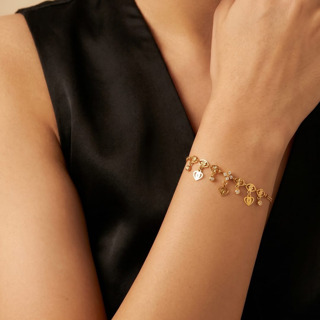 Micro Gold Forming Etched Heart Link Bracelet