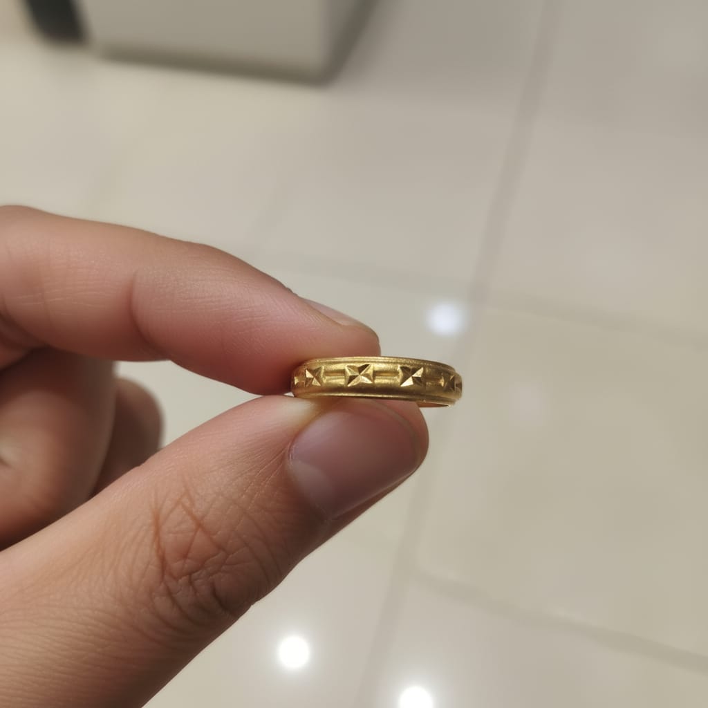 Micro Gold Plated Diamond-Cut Star Engraved Band Ring