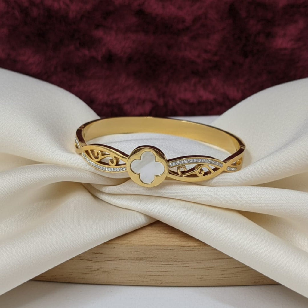 Clover Blossom Gold-Tone Bangle