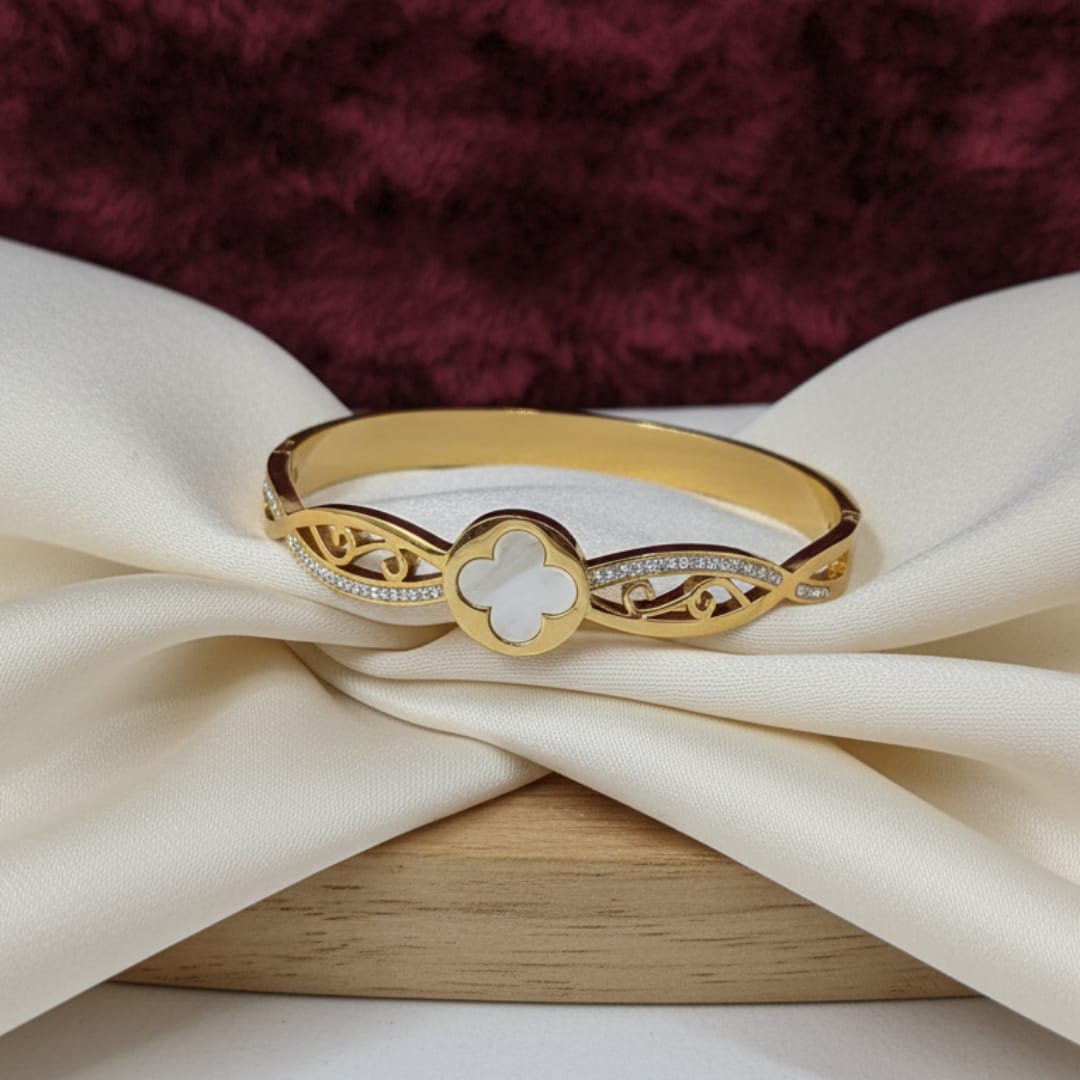 Clover Blossom Gold-Tone Bangle