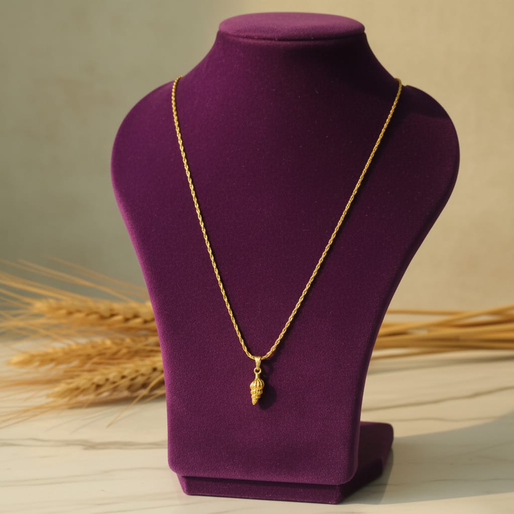 Micro Gold Rope Chain Shankh Pendant