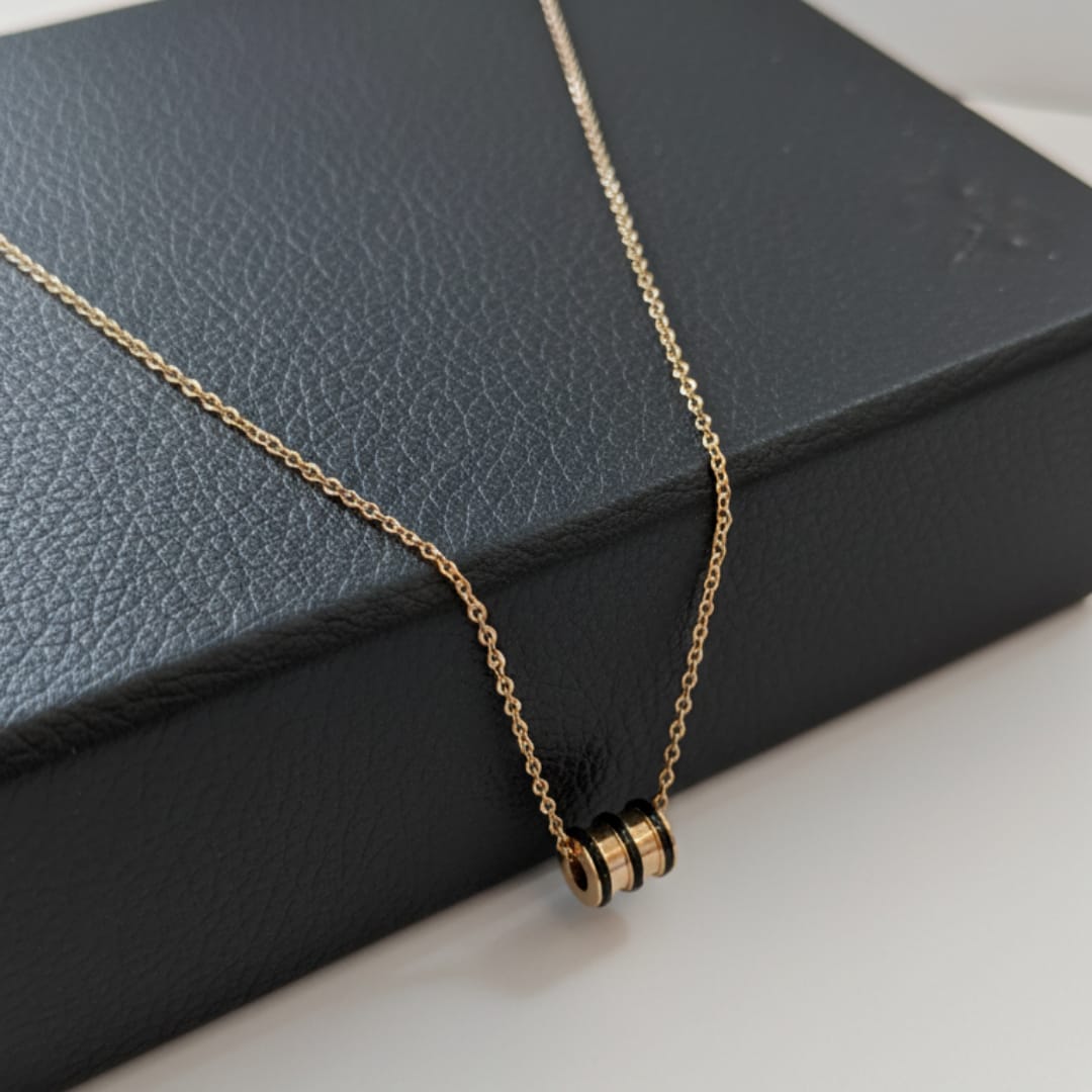 Premium Anti-Tarnish Steel Gold Black Enamel Triple Ring Barrel Pendant Chain