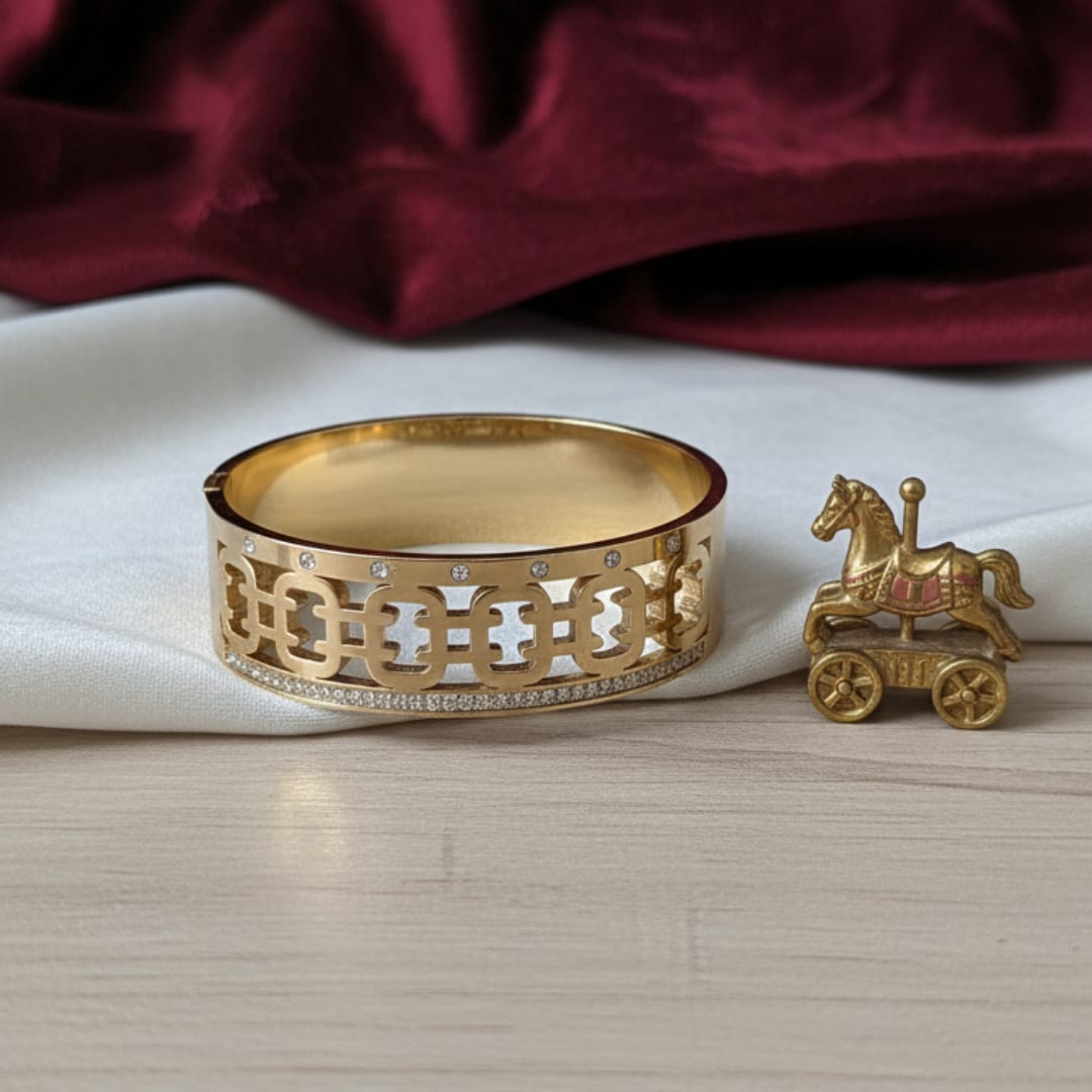 Gold Geometric Lattice Cuff Bangle