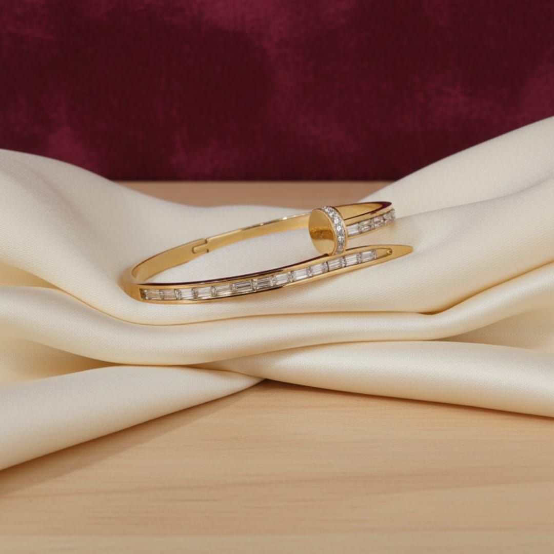Nail Wrap Baguette Crystal Gold-Tone Bangle