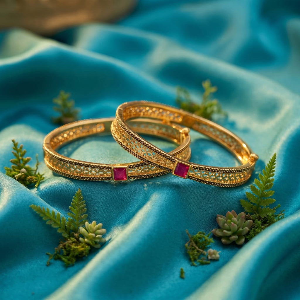 Dailywear Raatrani Filigree Matt Bangle