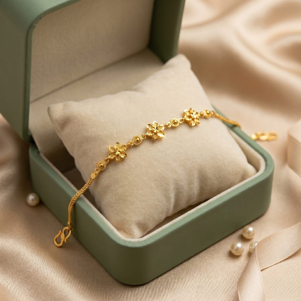 Micro Gold Forming Floral Charm Chain Bracelet