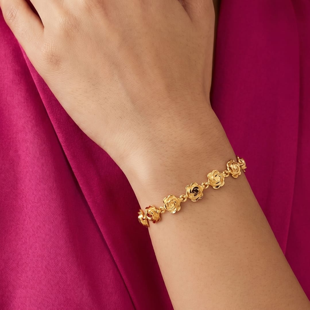 Micro Gold Forming Rose Link Bracelet
