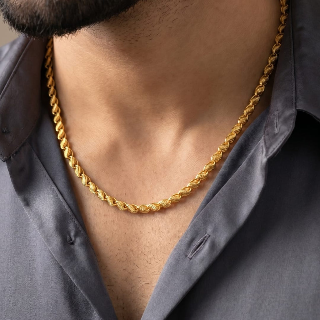 Twisted Wheat Micro Gold Chain