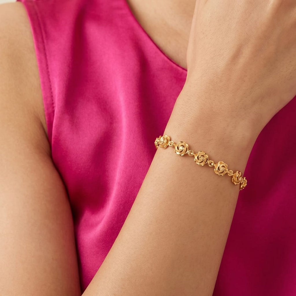Micro Gold Forming Rose Link Bracelet