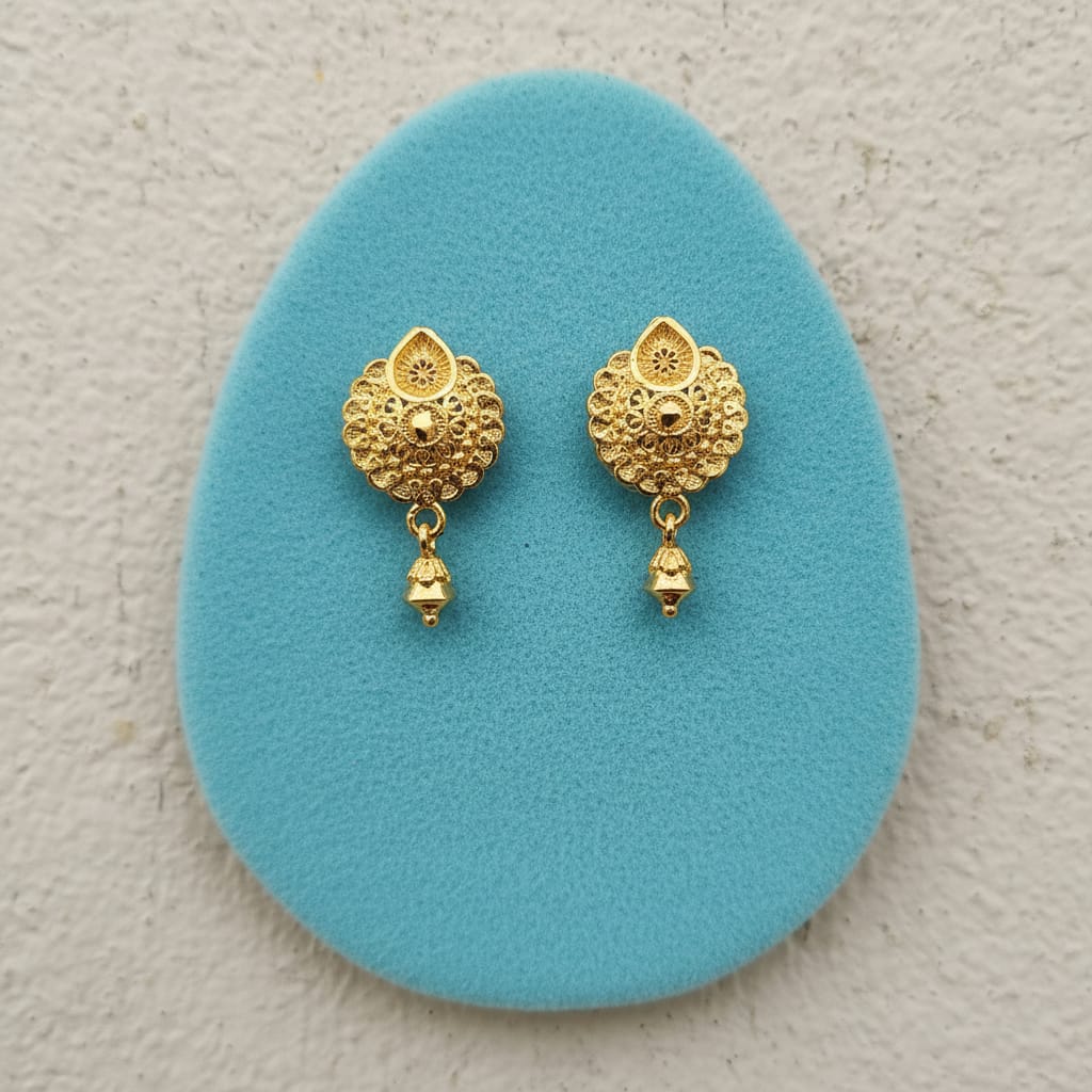 Yaad Taar Filigree Stud Earrings